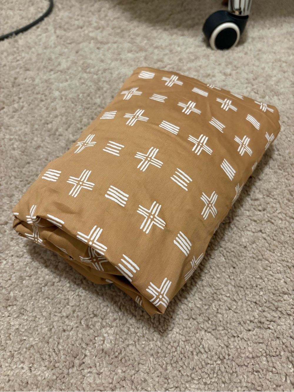 Crane Baby Kendi Crib Sheet - Copper Dash